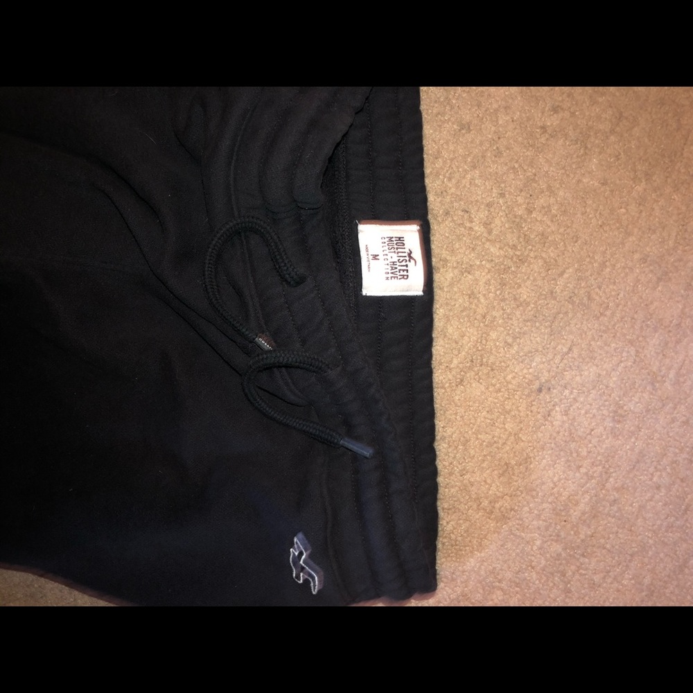 Hollister Men’s joggers